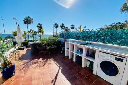 Apartamento En Primera Linea De Playa ネルハ エクステリア 写真