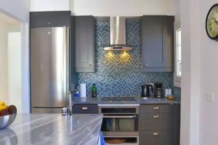 Apartamento En Primera Linea De Playa ネルハ エクステリア 写真