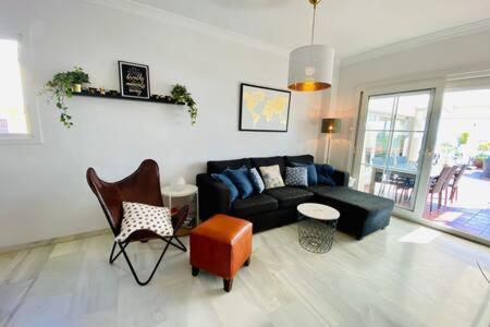 Apartamento En Primera Linea De Playa ネルハ エクステリア 写真